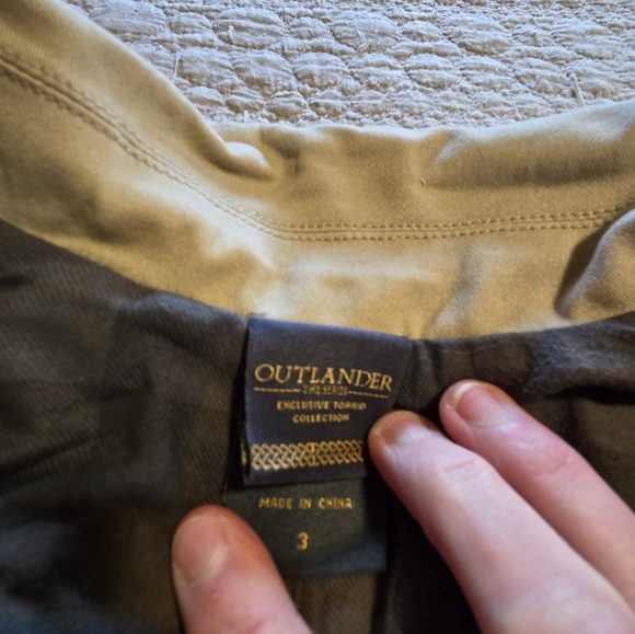 Torrid Outlander khaki trench coat. Size 3 - Picture 8 of 9